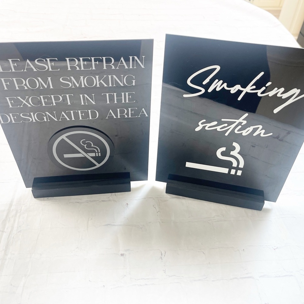 Smoking/no smoking black acrylic signs with wood stands 8x10